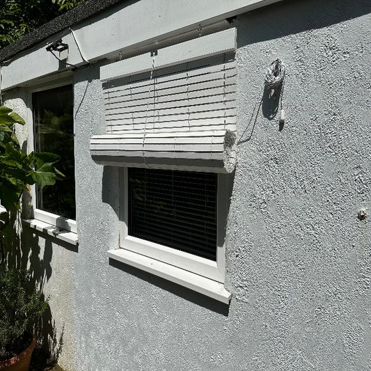 Outdoor Wooden Blind - White