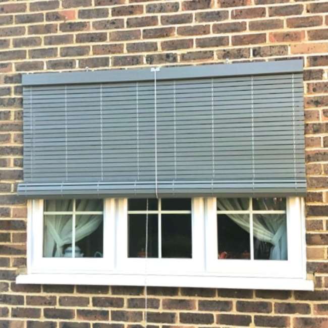 Outdoor Wooden Blind - Grey